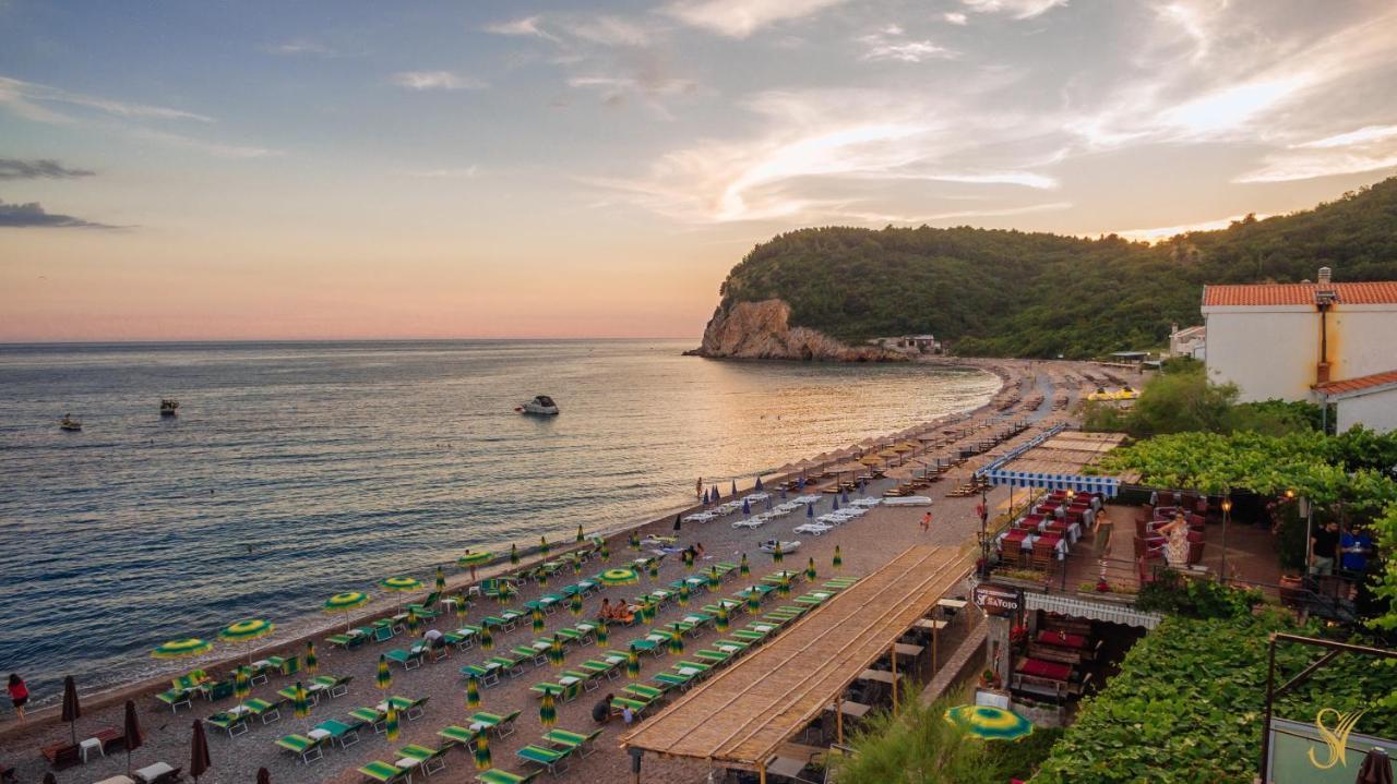 Hotel Savojo Petrovac Ngoại thất bức ảnh