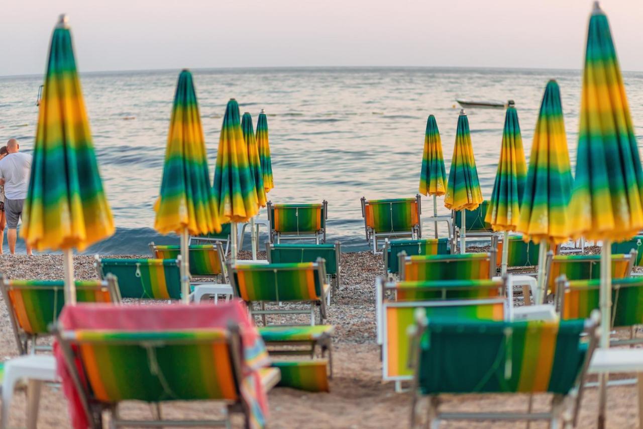 Hotel Savojo Petrovac Ngoại thất bức ảnh