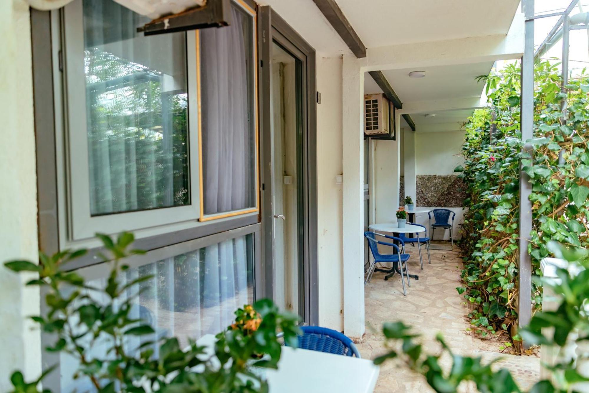 Hotel Savojo Petrovac Ngoại thất bức ảnh