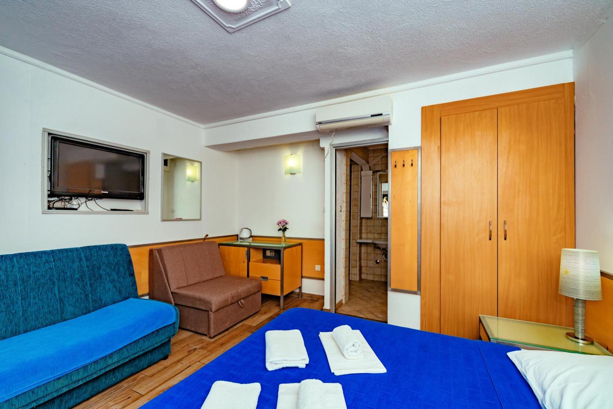 Hotel Savojo Petrovac Ngoại thất bức ảnh
