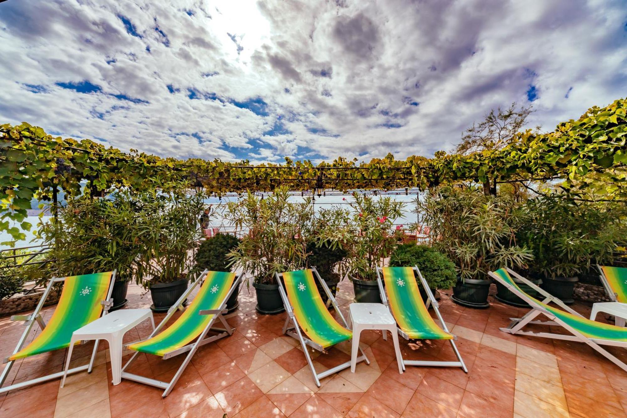 Hotel Savojo Petrovac Ngoại thất bức ảnh