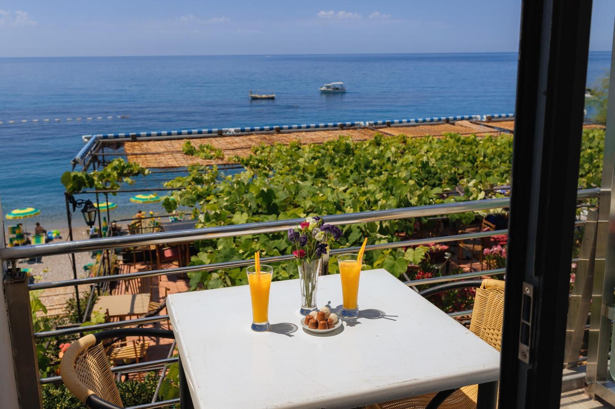 Hotel Savojo Petrovac Ngoại thất bức ảnh