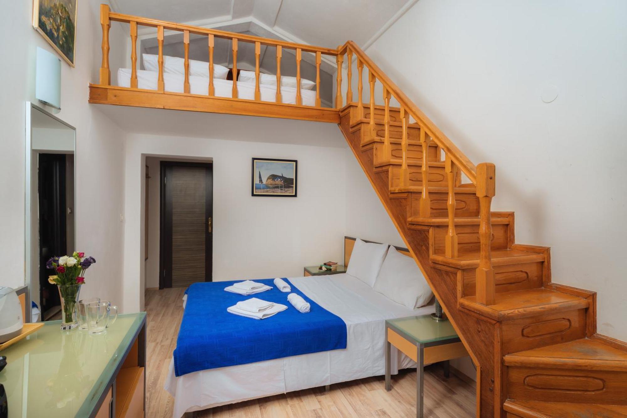 Hotel Savojo Petrovac Phòng bức ảnh
