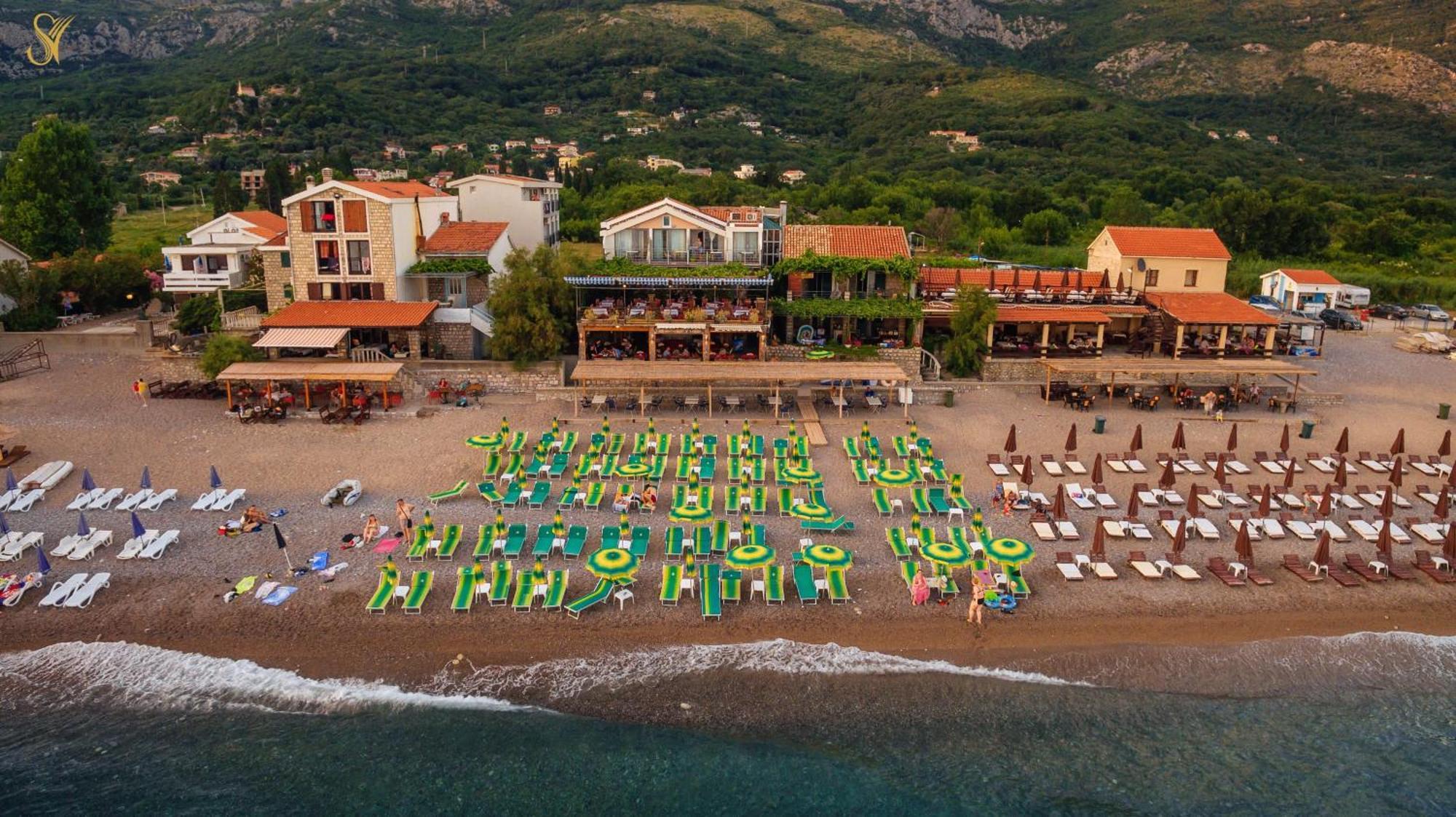 Hotel Savojo Petrovac Ngoại thất bức ảnh